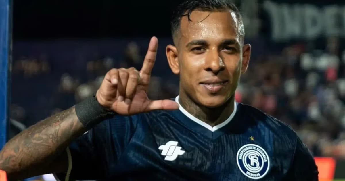 Riquelme quiere a Sebastián Villa como sea