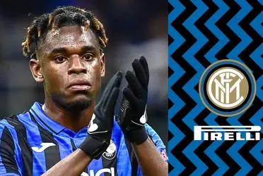 El Atalanta recibió una primera oferta del Inter de Milán por el pase de Duván Zapata, la cifra se ubica en $35 millones de euros. Sin embargo, el Atalanta les recordó que por Duván no esperan recibir menos de $40 millones de euros. Esta cifra ya la conoce el Inter de Milán desde el comienzo de las negociaciones, pero pretenden llevarse a Zapata a un menor costo. La negociación de Duván se podría frenar por otro factor adicional. 