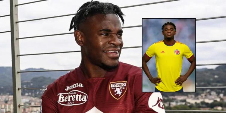 Borrado en la Selección Colombia y el Torino le da el más grande honor a Duván Zapata