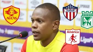 Yerson Candelo en una rueda de prensa en Aucas