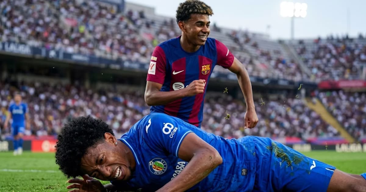 Lamine Yamal le hizo pasar una noche amarga a Johan Mojica en la goleada de Barcelona 3-0 sobre Getafe