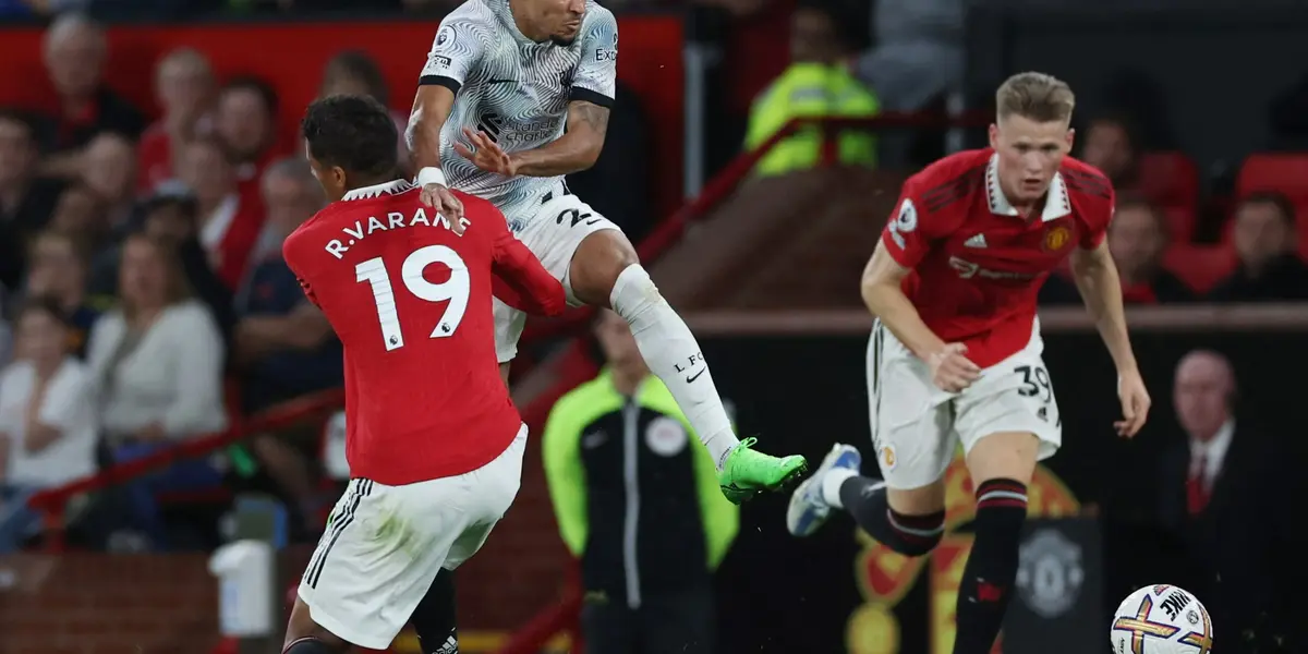 Raphaël Varane nunca pudo ante la magia de Luis Díaz y el colombiano que lamentó su despedida del fútbol